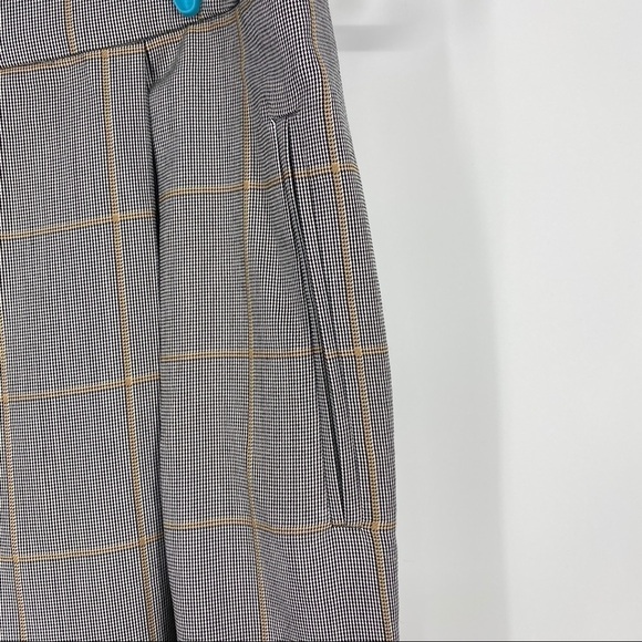 W118 by Walter Baker Francine plaid Printed Pants - Picture 7 of 13